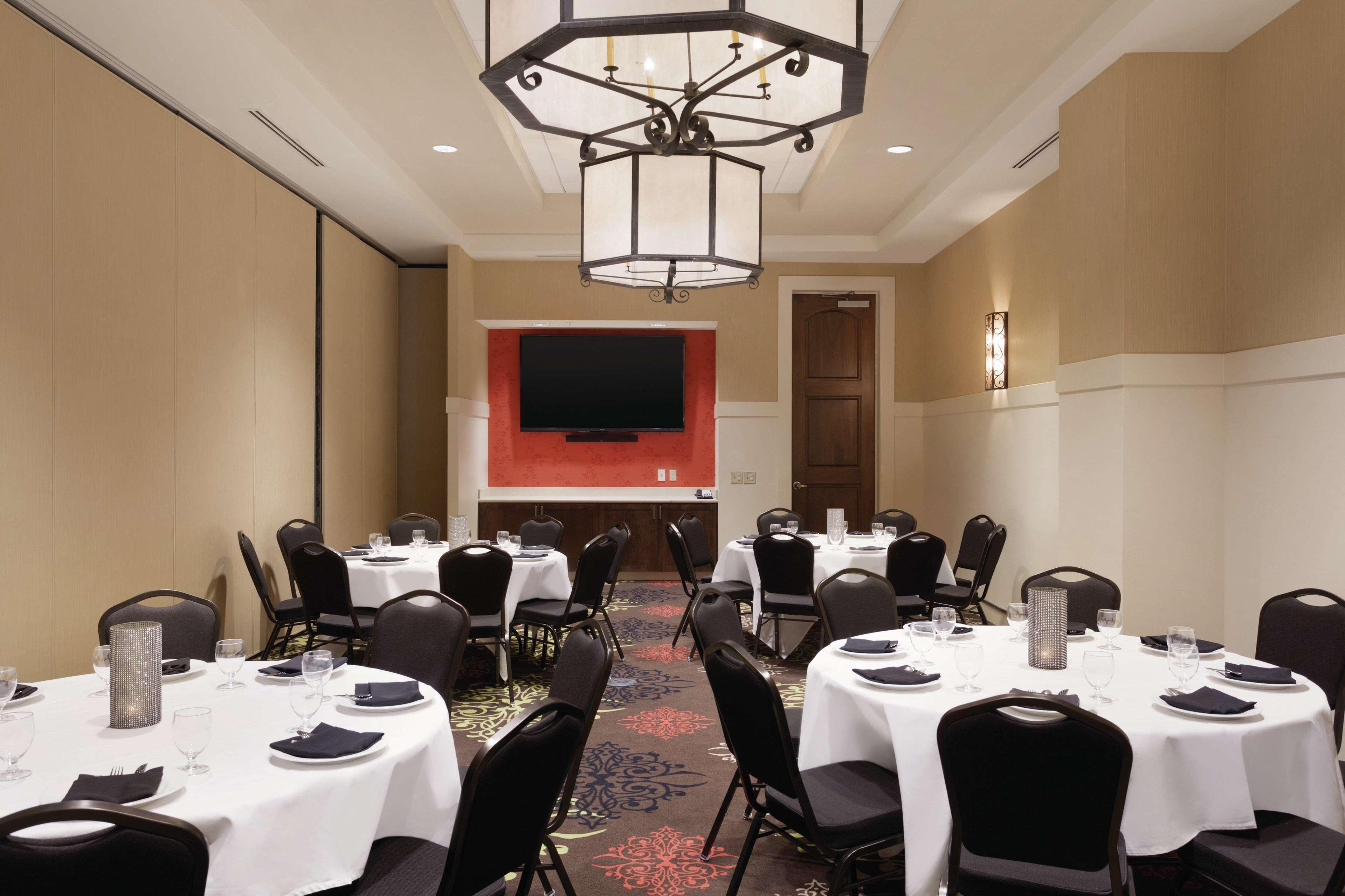 Hilton Garden Inn Rochester Downtown, Ny Exterior foto