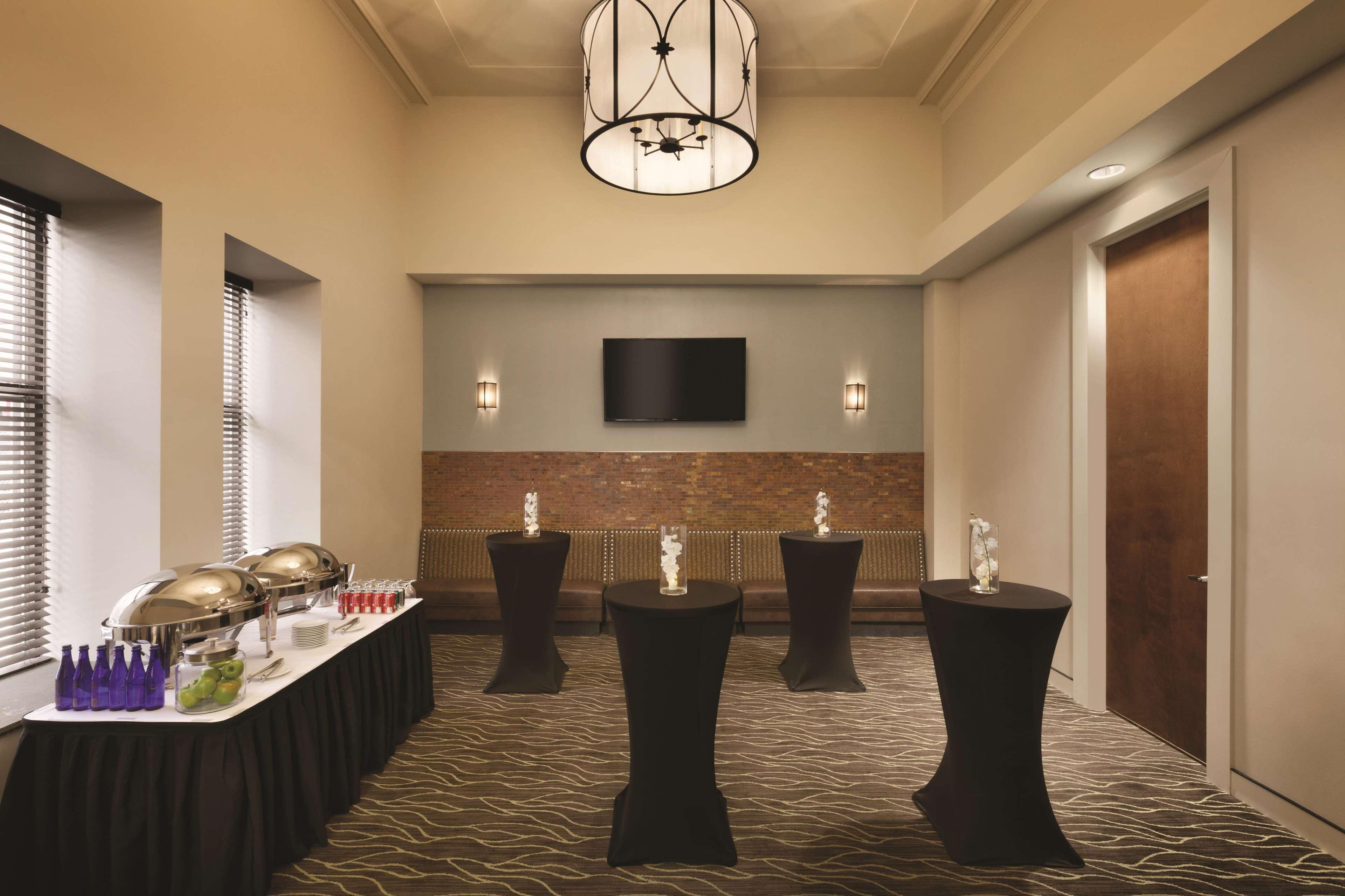 Hilton Garden Inn Rochester Downtown, Ny Exterior foto