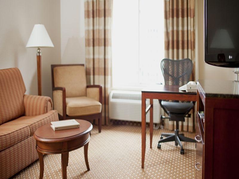 Hilton Garden Inn Rochester Downtown, Ny Exterior foto