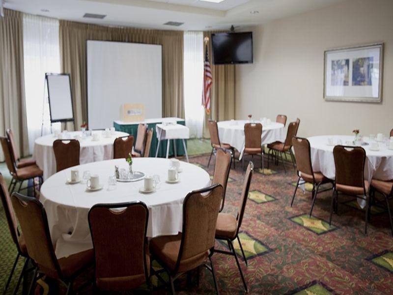Hilton Garden Inn Rochester Downtown, Ny Exterior foto